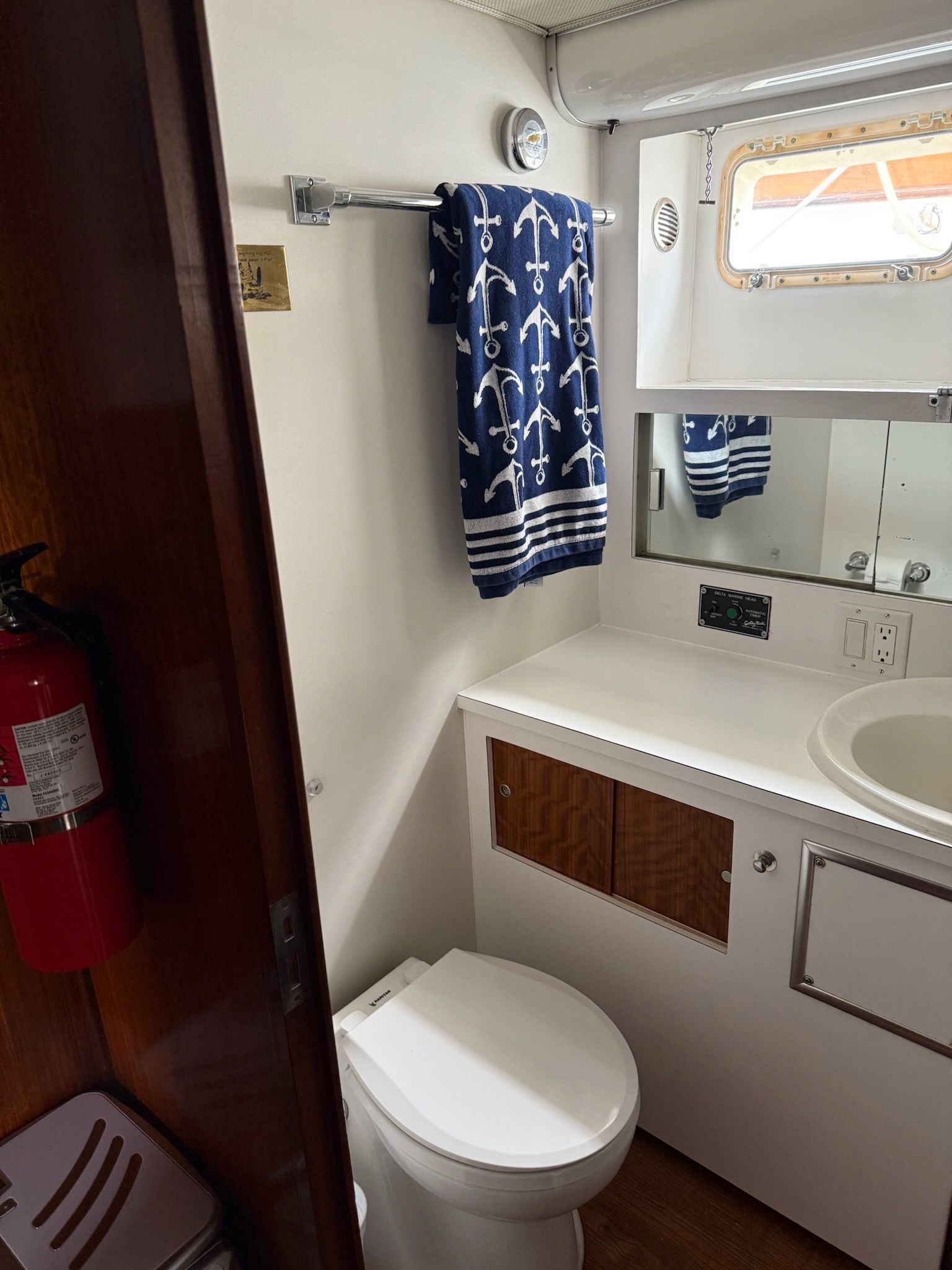 Hatteras 53 MY - CHARTMAKER 49