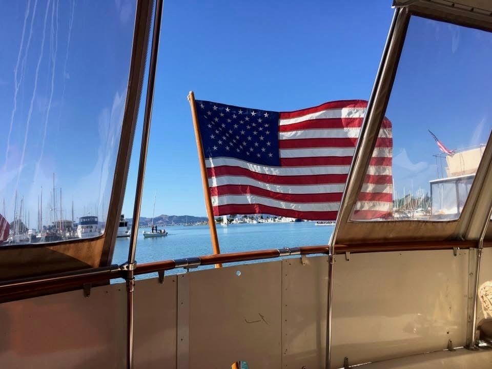 Hatteras 53 MY - CHARTMAKER 61