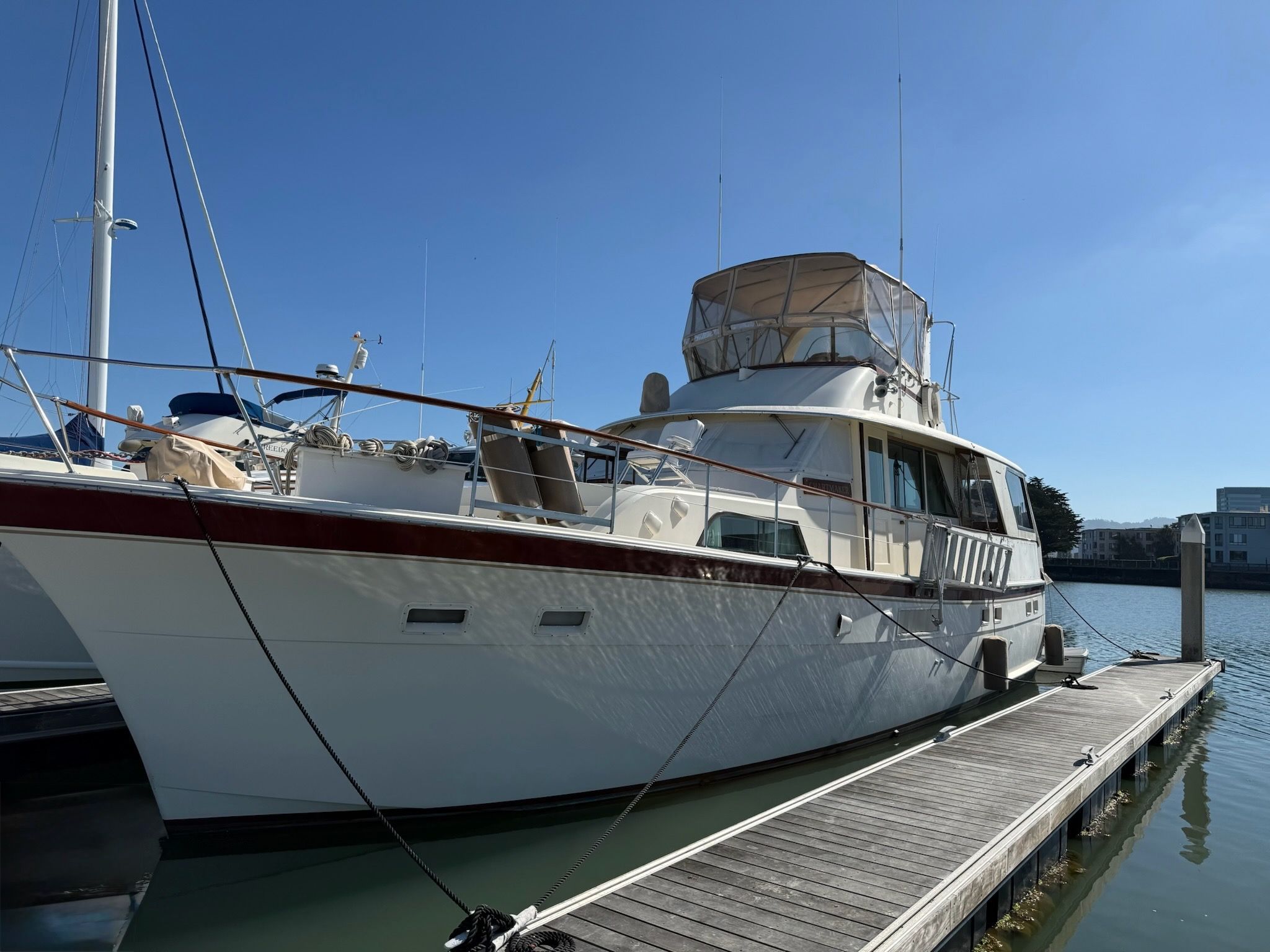 Hatteras 53 MY - CHARTMAKER 9